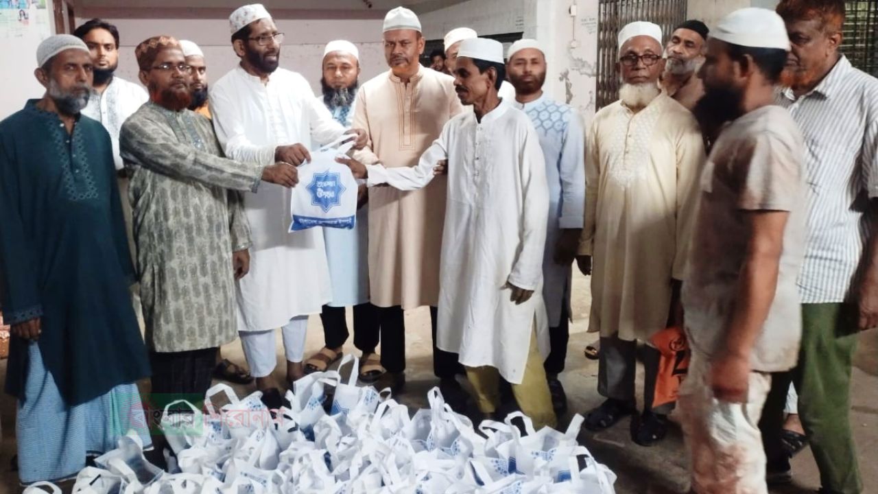 নাসিক ১২-১৩ নং ওয়ার্ড উদ্যোগে ৩৫০ পরিবারের মাঝে কোরবানীর গোশত বিতরণ