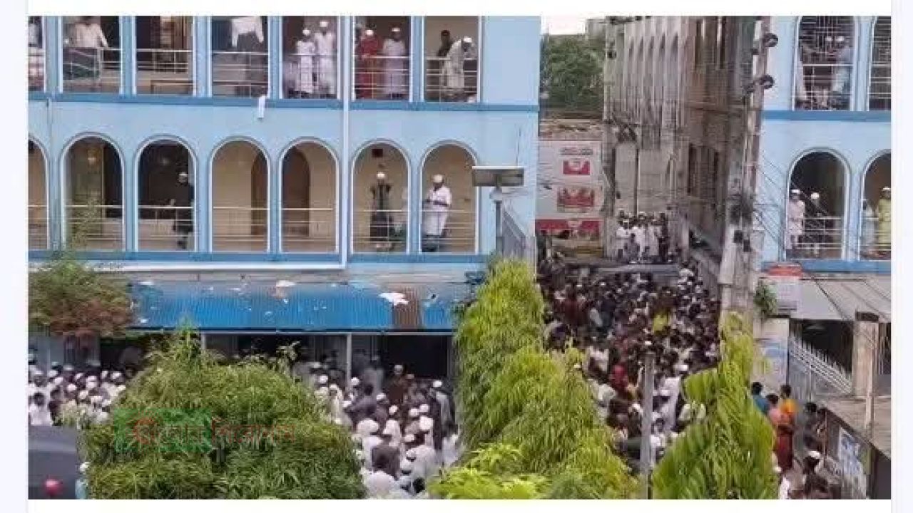 নারায়ণগঞ্জ দেওভোগ মাদরাসা ইস্যুতে ক্লিয়ার করলেন শিক্ষার্থী