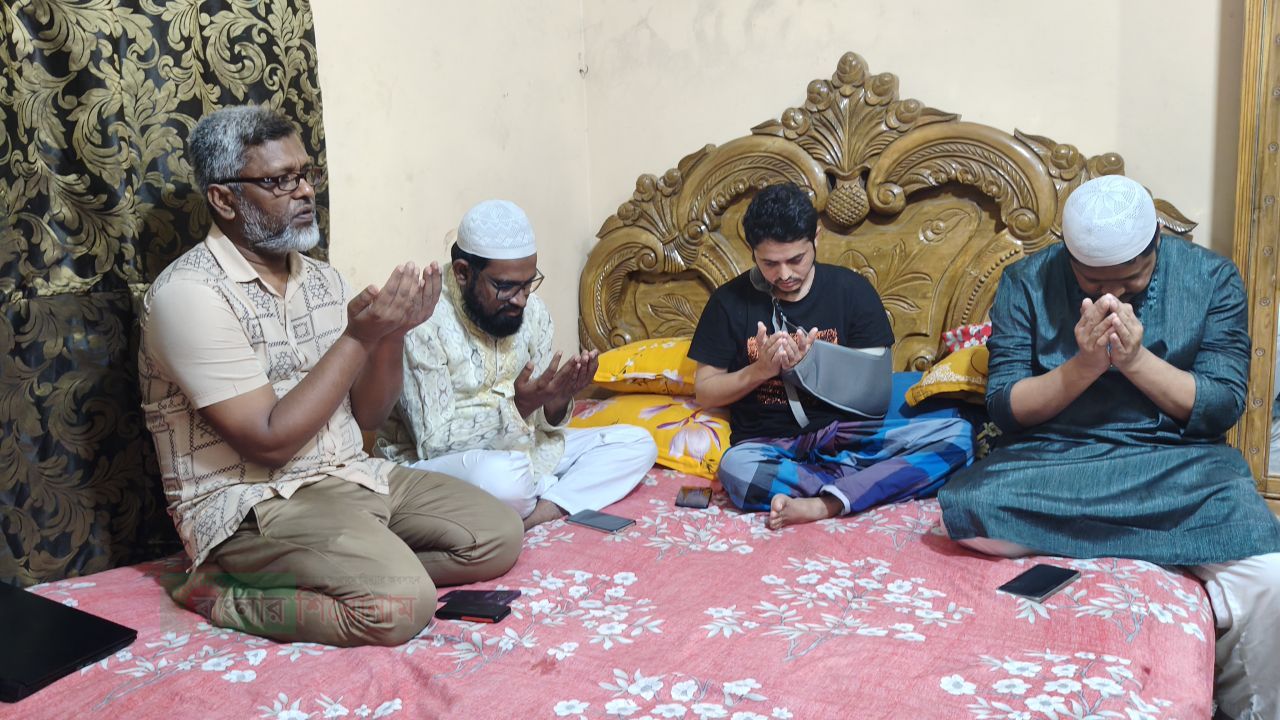 সড়ক দুর্ঘটনায় আহত সাংবাদিক রাকিবের খোজঁ নিলেন জামায়াত আমীর আবদুল জব্বার 