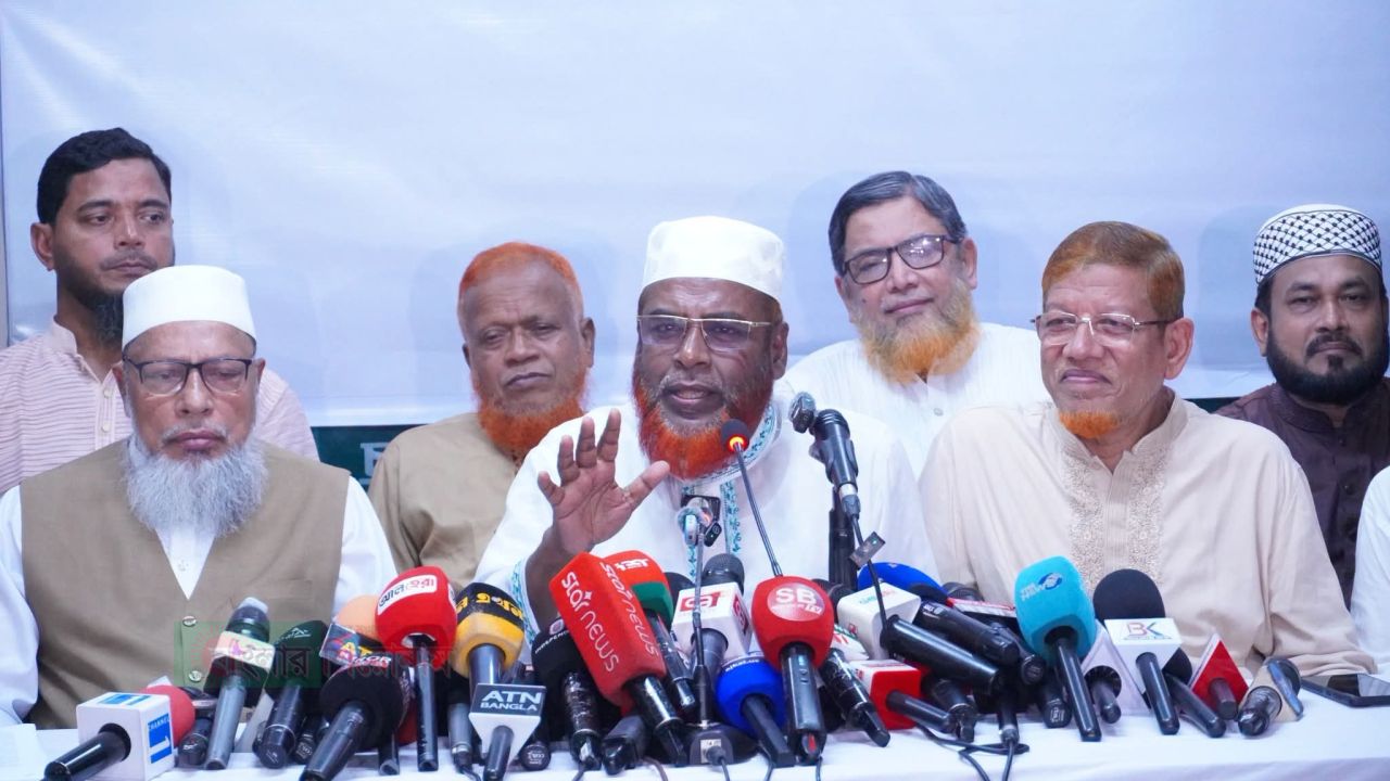 জনগণের দুর্ভোগ ও নিজেদের ব্যর্থতাকে ঢাকতে সরকার বিভ্রান্তি ছড়াচ্ছে : মিয়া গোলাম পরওয়ার