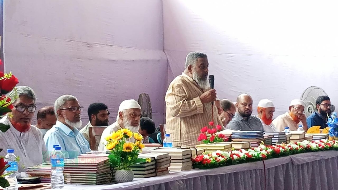 ​আদর্শ স্কুল নারায়ণগঞ্জ শিক্ষার্থীদের চরিত্রবান ও সুনাগরিক হিসেবে গড়ে তুলতে নিরলস কাজ করছে -আলহাজ্ব মো সামছুল হক  