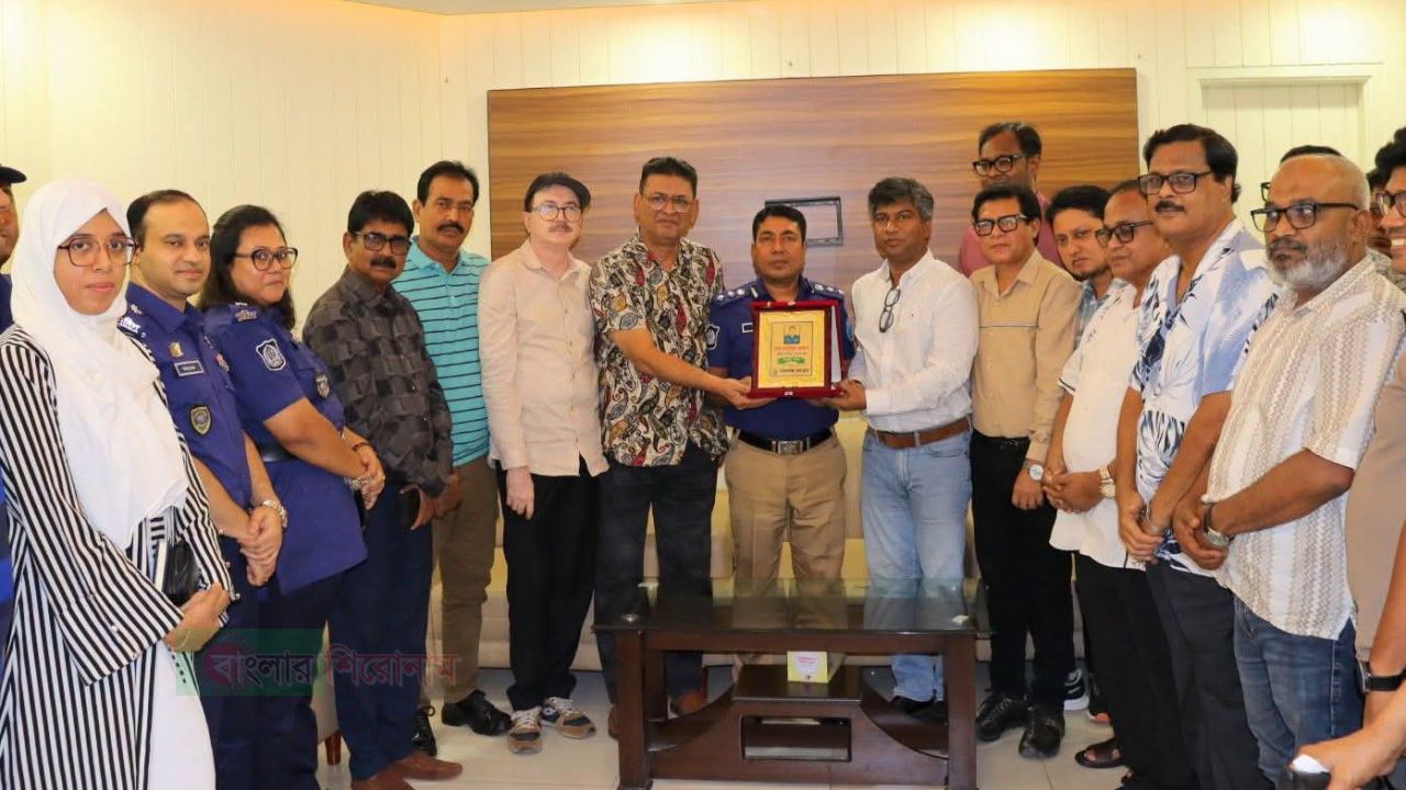 নারায়ণগঞ্জ প্রেস ক্লাবে নবাগত পুলিশ সুপার হাবিবুর রহমান এর মতবিনিময়