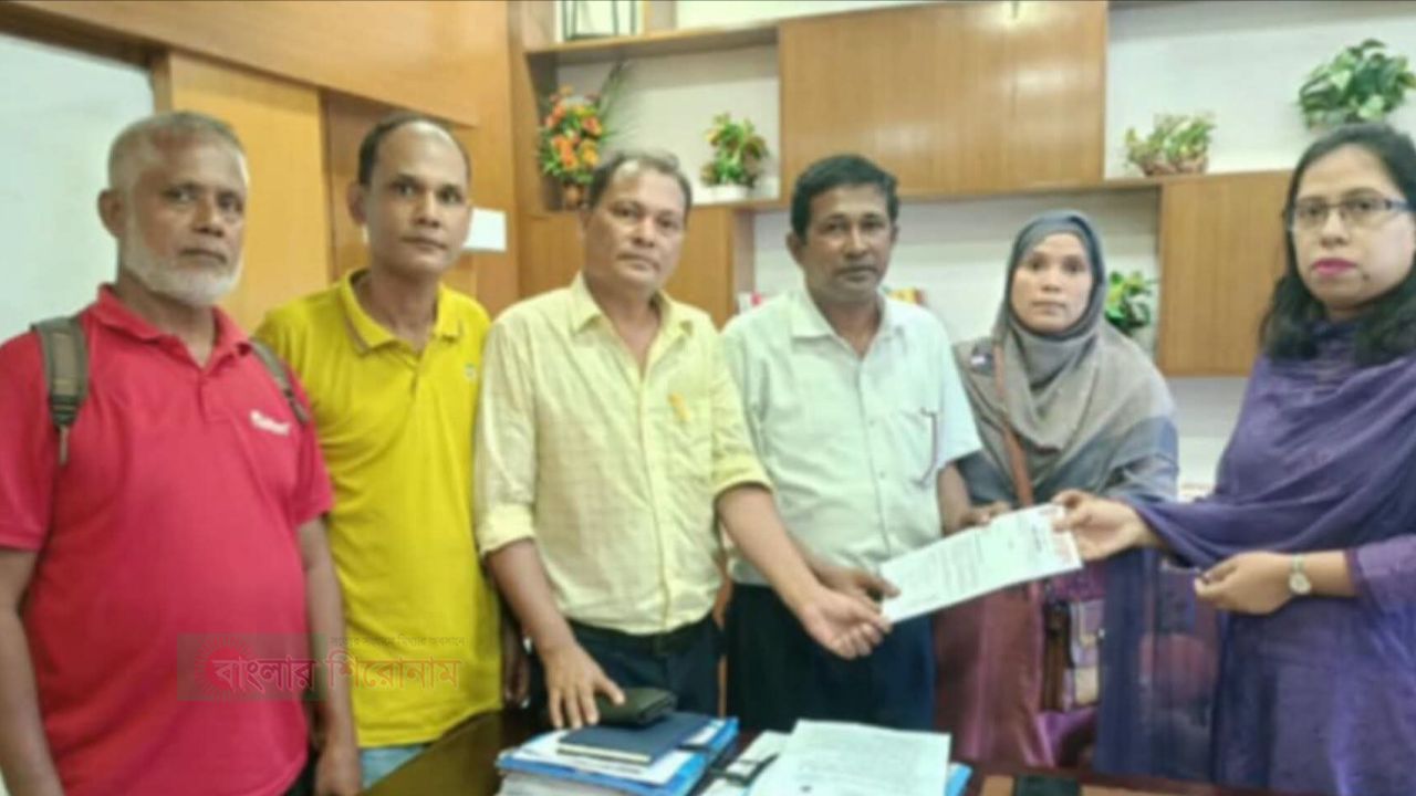 বন্দরে মানবজমিনের প্রতিনিধি নূরুজ্জামান মোল্লার নিঃশর্ত মুক্তি চেয়ে জেলা প্রশাসক ও পুলিশ সুপারের কাছে স্মারকলিপি প্রদান 