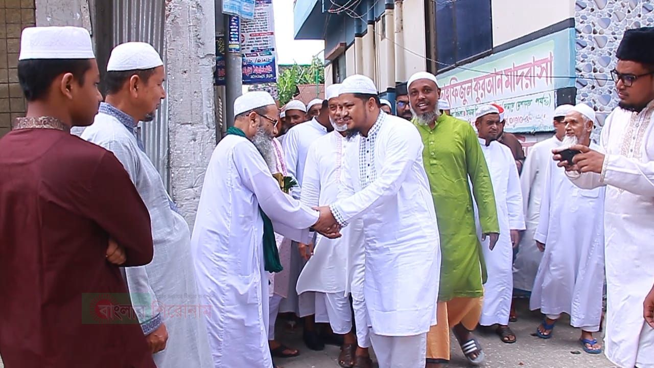সিদ্ধিরগঞ্জ জুম্মার নামাজ শেষে মতবিনিময় করেন -মাওলানা আবদুল জব্বার