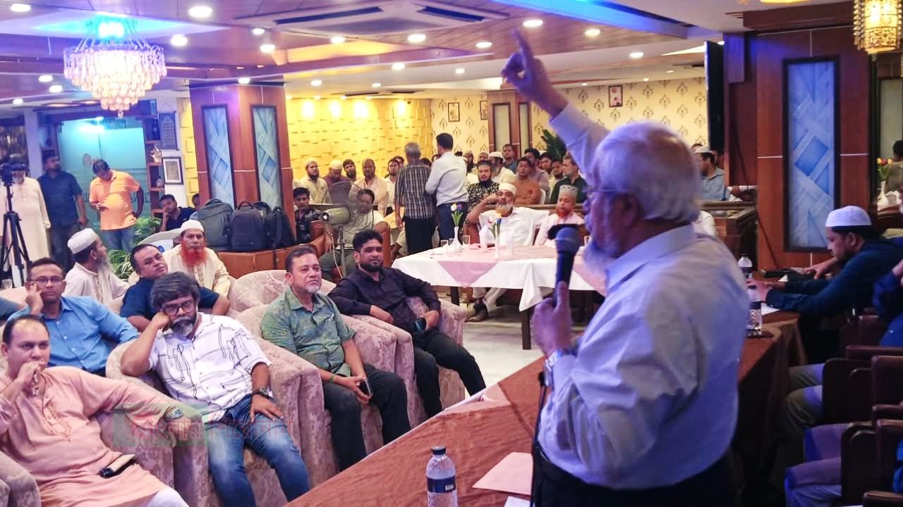 নারায়ণগঞ্জে উদ্যোক্তা তৈরিতে শিল্প বিপ্লবের আহ্বান আইবিডব্লিউএফের