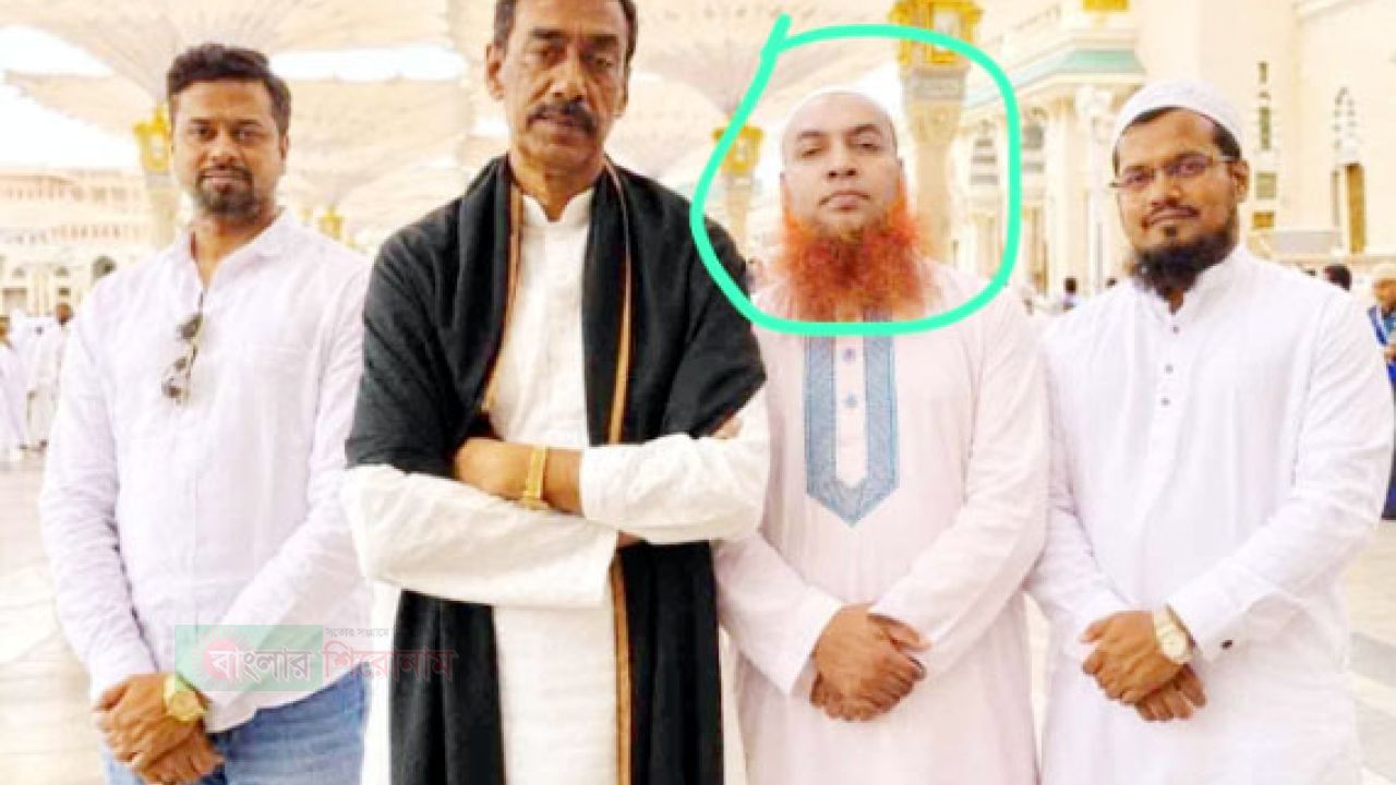 সিদ্ধিরগঞ্জে পলাতক শামীম ওসমানের ঘনিষ্ঠ সহযোগী ওলামালীগ নেতা মানিক প্রকাশ্যে:পুলিশের রহস্যজনক নিরবতা