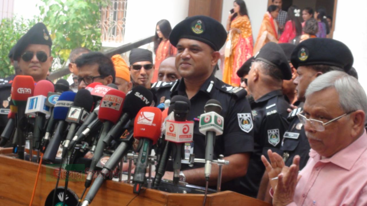 শারদীয় দুর্গোৎসবে নারায়ণগঞ্জে কড়া নিরাপত্তা, ড্রোনে নজরদারি