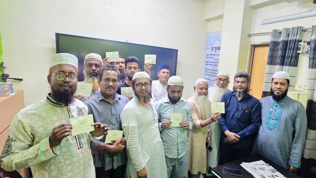 ফতুল্লা এনায়েতনগর ইউনিয়নে খেলাফত মজলিসে ৮ জনের যোগদান  ​